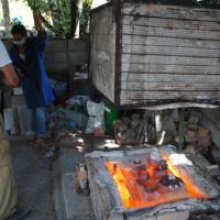 Cuisson raku . Stage poterie en Ardèche